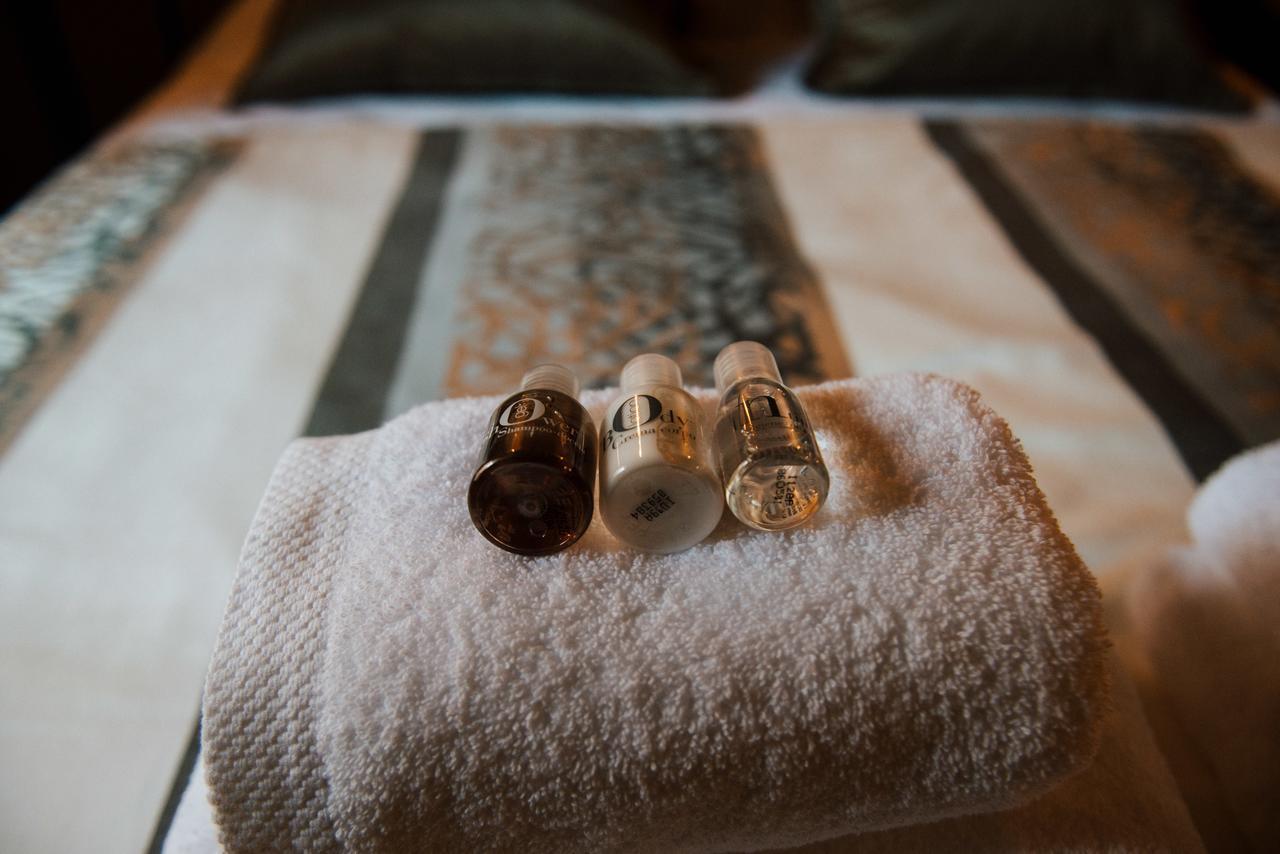 La Suite Romantique Avec Jacuzzi Au Coeur De פרפיניין מראה חיצוני תמונה